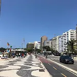 Apt Studio em Copacabana, localizado na Av Atlântica