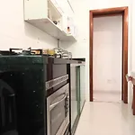 Copacabana 3 Quartos Com Ar Cond Garagem A 2 Qds Da Praia