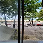 Leme De Frente Para O Mar Na Quadra Gourmet Da Atlantica