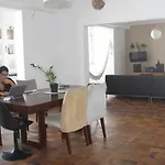 Lar Brasil - Quartos individuais e casais