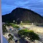 Apto. Leme 10º Andar Frente Para O Mar