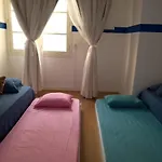 2 Quartos Em Copacabana 200 Metros Da Praia