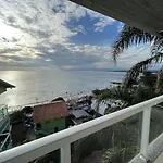 Cobertura Frente A Praia Em Barra De Guaratiba