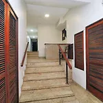 Studio Muito Pequeno E Barato Em Copacabana