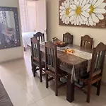 Quarto E Sala Aconchegante Em Copacabana
