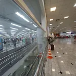 Ape No Centro De Madureira