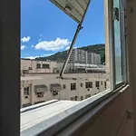 Ape Na Rua Das Palmeiras Imperiais