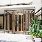 Copacabana - Lindo Apartamento Na Quadra Da Praia