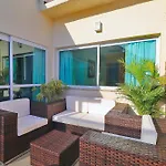 Nice Penthouse With Pool, Close To The Beach