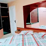 Lips Motel (Adults Only)