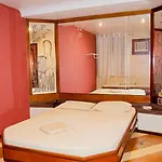 Verona Hotel (Adults Only)