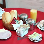 Shelton Hotel (Adults Only)