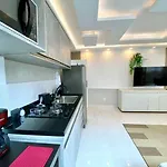 Fully Furnished Apartment-Heart Of Leblon