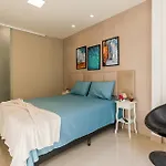 Luxo Na Quadra Da Praia De Copacabana