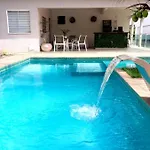 Casa Com Piscina E Muita Tranquilidade