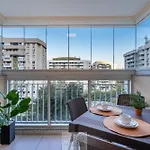 2 QUARTOS a 200m RIOCENTRO em CONDOMINIO com PISCINA, Estacionamento e Portaria 24h - Area de LAZER tambem para CRIANCAS - Wi-Fi 120mbps e Cozinha Completa