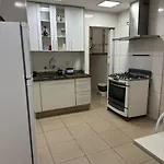 Amplo Apartamento A Passos Da Praia De Copacabana, 4 Quartos