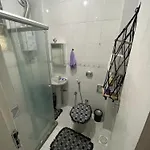 Quarto Em Copacabana Proximo Ao Metro E Praia