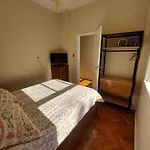 Apartamento Silencioso, Excelente Localizacao