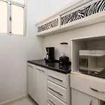 Quarto&Sala A 100M Da Praia | Nsc 1171/802