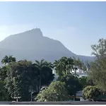Apto Studio Leblon No Limite Com Ipanema A 3 Quadras Da Praia