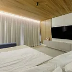 Azure Sea & Luxury