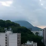 Apto Completo A 1Km Do Pao De Acucar Com Garagem