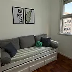 Apartamento C/Vista P O Mar No Leme