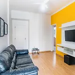 Apartamento Completo Na Praia De Copacabana 02 Quartos Com Vista Lateral Mar Em Andar Alto, Ar, Wifi , Netflix, Pauloangerami Rmvc18