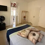 Homestay Casinha Tropical