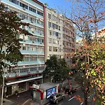 Ipanema A Poucos Passos Da Praia