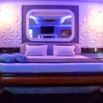 Cartago Hotel Adult Only