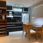 Excelente Flat Para 3 Pessoas Completo Com Cozinha