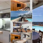 Apartamento Moderno em Prédio à Beira-mar na Praia de Ipanema