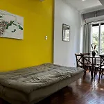 Omar do Rio - VP318/404: Qto e Sala., Smart TV, Internet 250mbps, a 300m da praia de Ipanema e a 110m do Metrô Nossa Senhora da Paz