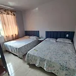Casa Com 2 Camas Queen E 1 King Em Quartos Climatizados