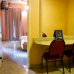Motel Comodoro (Adults Only)