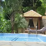 Luxury Gavea Bed & Breakfast