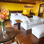 Tuakaza Exclusive Boutique Lodge