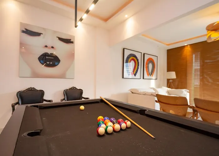 Crown Casa Copacabana With Sea View - Billiard - Balcony