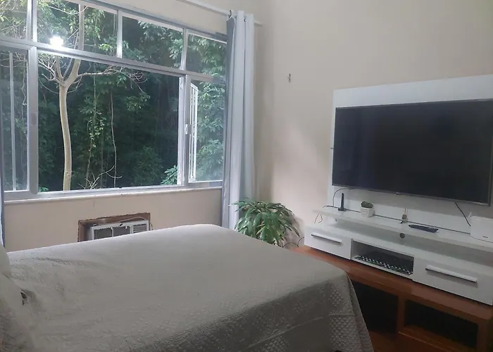 Meu Lar Copacabana, Silencioso E Confortavel!