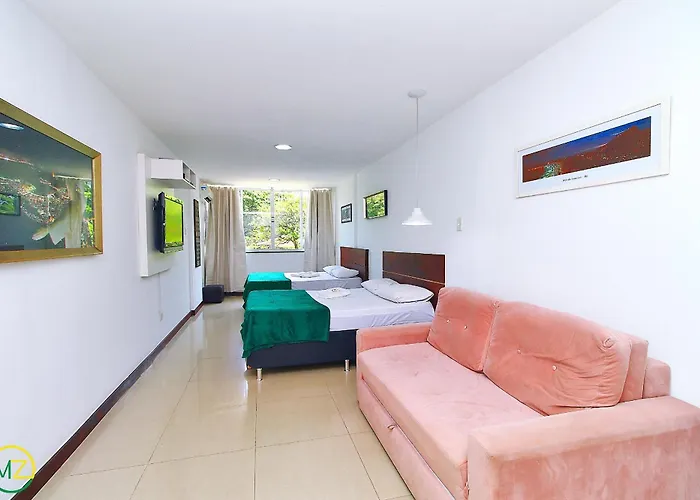 Studio Reformado Para 5 Pessoas Em Copacabana