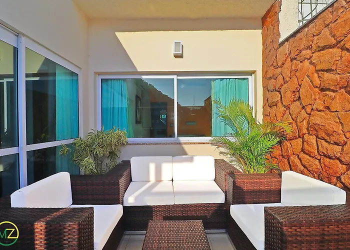 Nice Penthouse With Pool, Close To The Beach