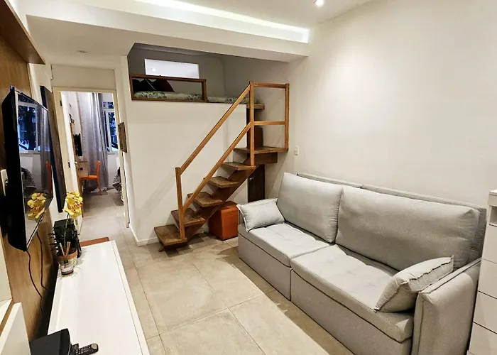 Copa Esmeralda, 100 Metros Da Praia