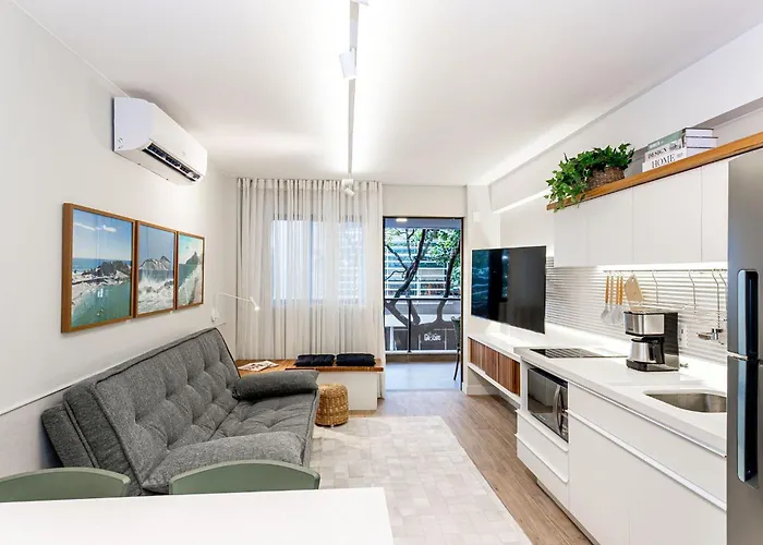 Quarto&Sala A 170M Da Praia De Ipanema | Fa 49/302