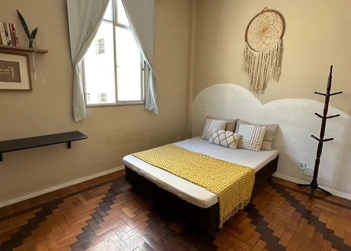 Private Room With Bathroom In Donwtown Rio De Janeiro