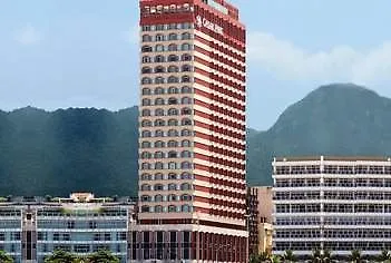Caesar Park