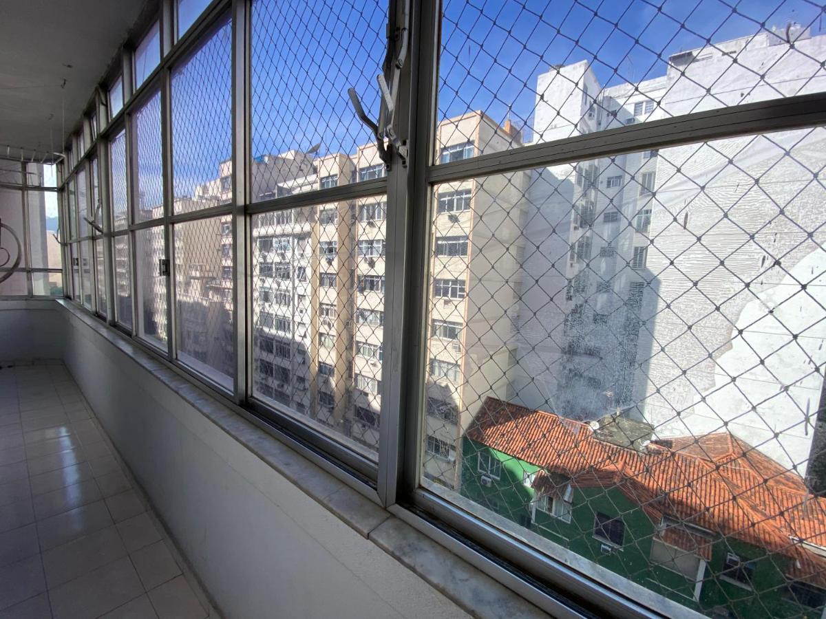 Lado Do Metro Copacabana * Rio de Janeiro