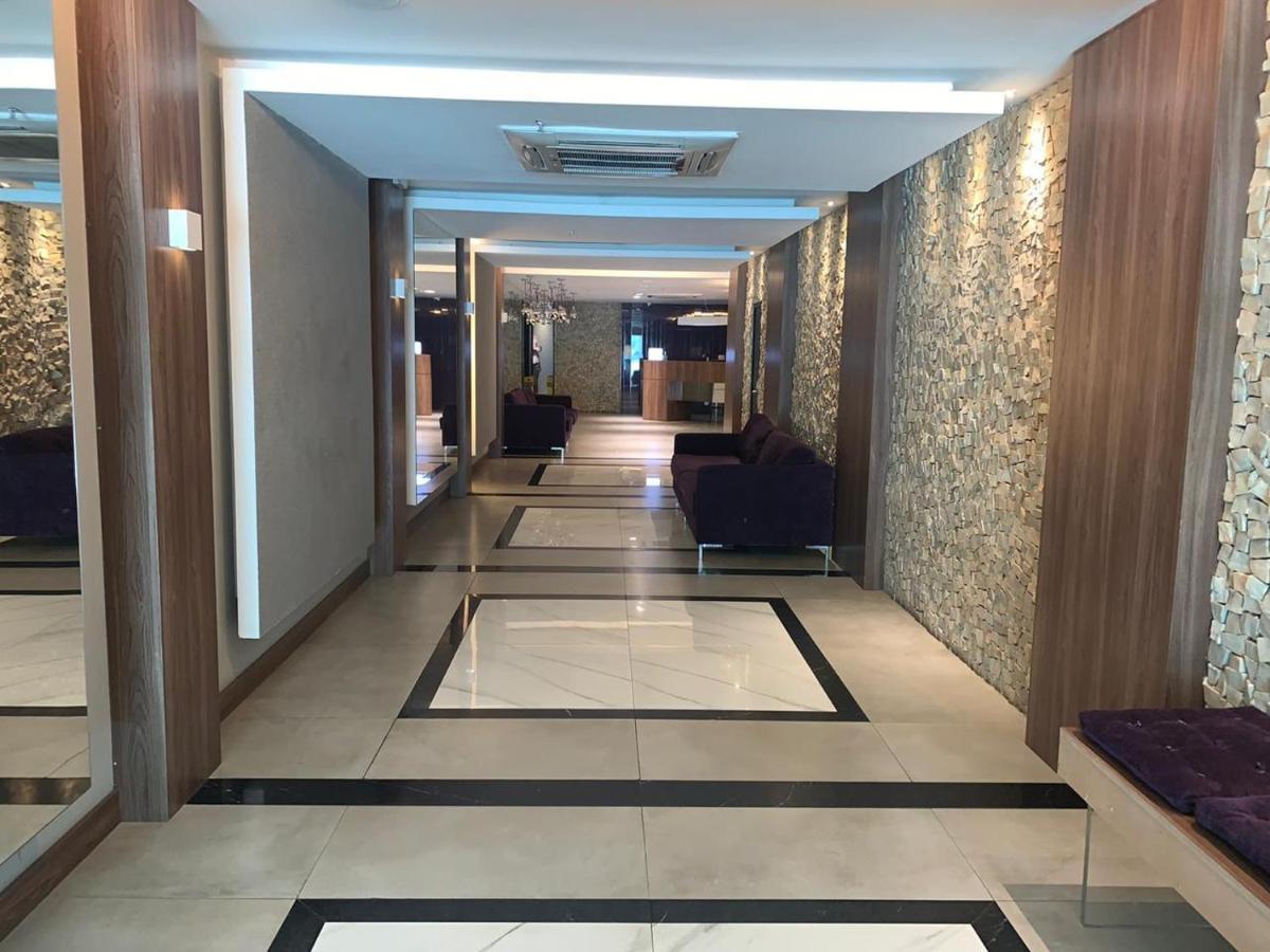 Premium 03 Apartamento *