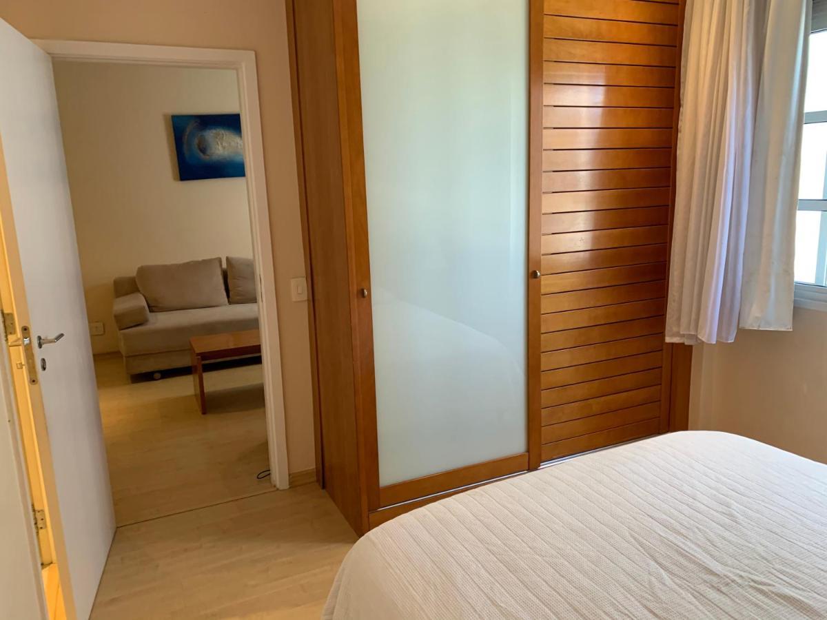 Apartamento Residencial Com Serviços 45 Metros Decorado Com Sala, Suíte E Cozinha Na Quadra Da Praia De Copacabana *